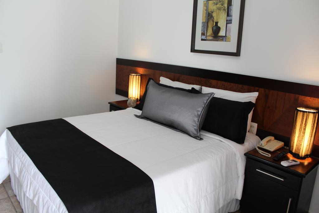 Hotel Dom Henrique Timóteo Eksteriør bilde
