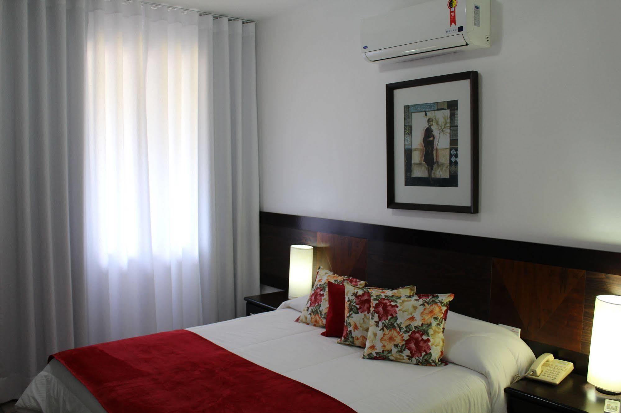 Hotel Dom Henrique Timóteo Eksteriør bilde